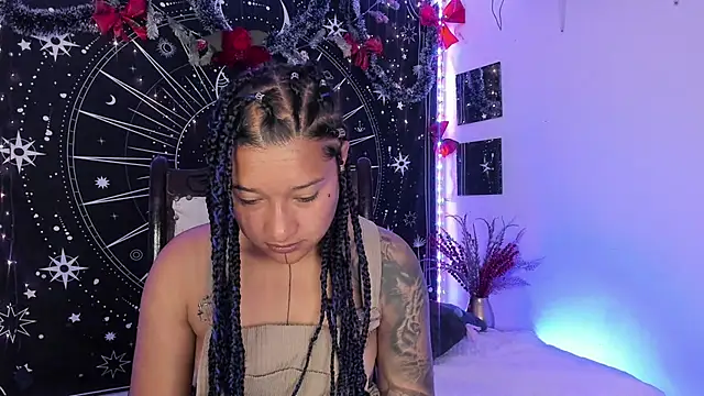 Eva Lee  online show from 12/04/25, 08:57