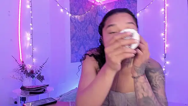 Eva Lee  online show from 06/16/26, 10:04
