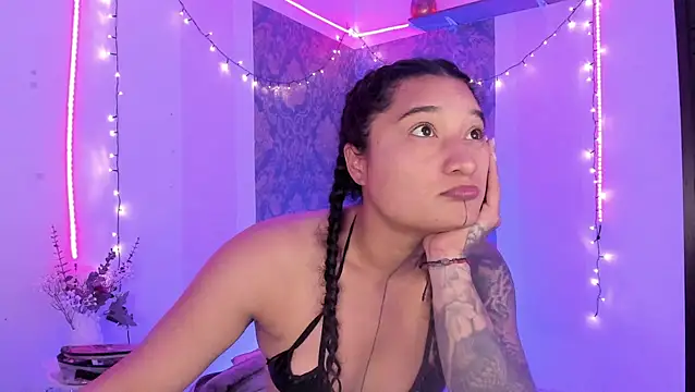 Eva Lee  online show from 06/17/26, 10:36