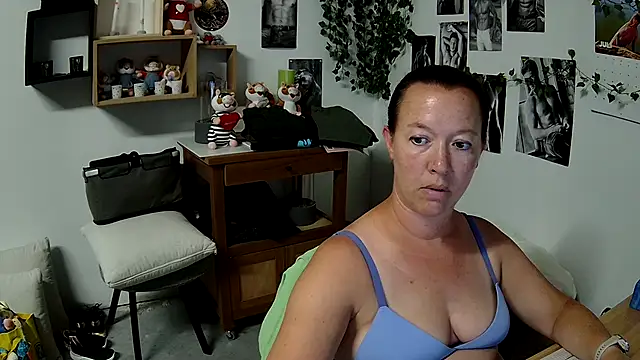 Snapshot of AnyaKrey@xh chatting on 07/08/26, 11:22 AnyaKreyxh online show from 07/08/26, 11:22