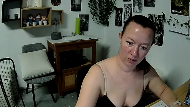 AnyaKreyxh online show from 02/15/26, 12:59