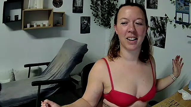 AnyaKreyxh online show from 01/25/25, 06:24