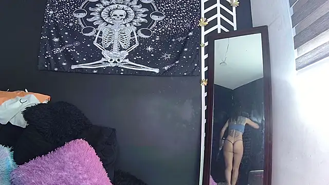 EvangelineCors online show from 11/02/25, 06:02