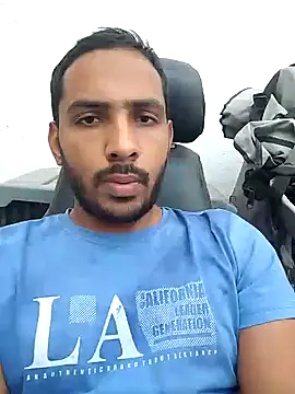 Snapshot of Slave4tranwoman chatting on 02/15/25, 12:54 Slave4tranwoman online show from 02/15/25, 12:54