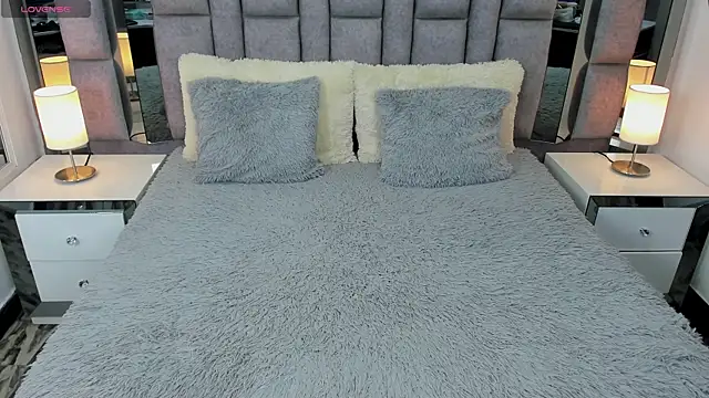 EMMAHILL1 online show from 03/12/25, 07:36