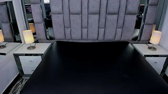 EMMAHILL1 online show from 04/17/26, 11:13