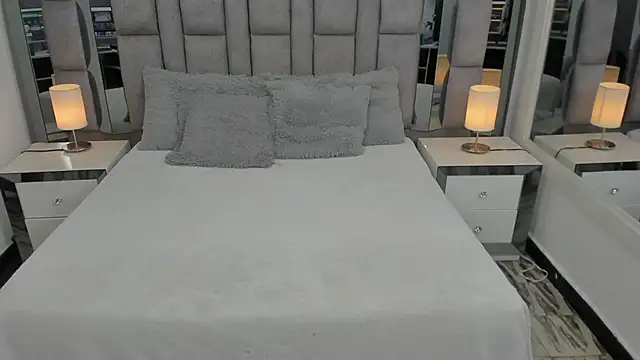 EMMAHILL1 online show from 12/19/25, 11:12