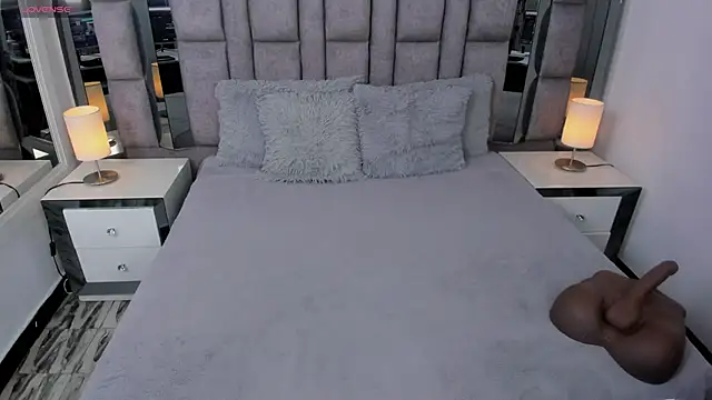 EMMAHILL1 online show from 10/15/25, 07:11