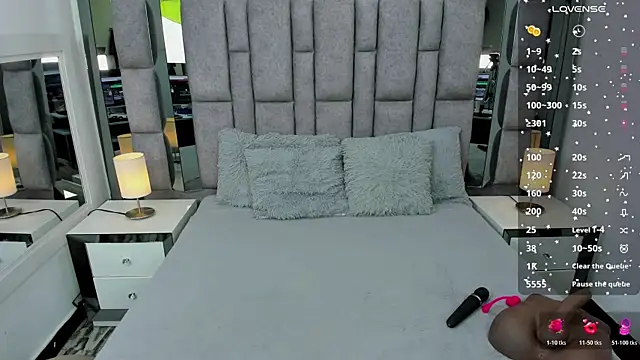 EMMAHILL1 online show from 11/12/25, 11:25