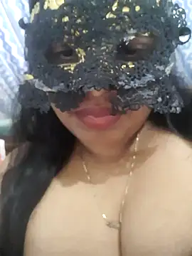 Snapshot of chubby_wife chatting on 07/11/26, 03:40 chubby wife online show from 07/11/26, 03:40
