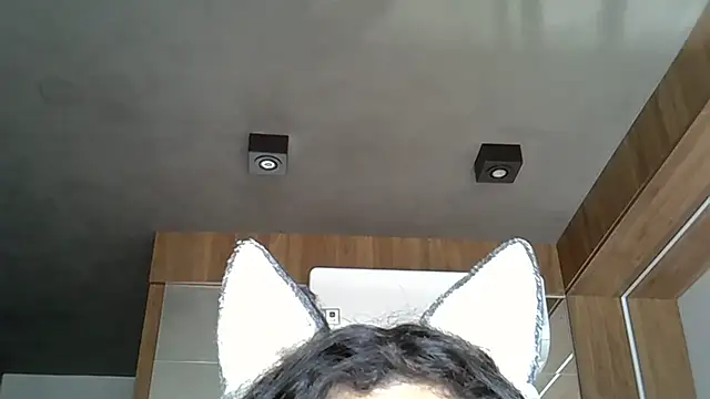 Snapshot of Skinny-Kitten chatting on 10/17/25, 06:10 Skinny-Kitten online show from 10/17/25, 06:10