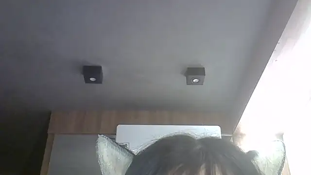 Skinny-Kitten online show from 04/11/26, 01:24