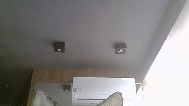 Skinny-Kitten online show from 01/10/26, 11:22