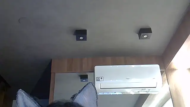 Snapshot of Skinny-Kitten chatting on 10/31/25, 09:17 Skinny-Kitten online show from 10/31/25, 09:17