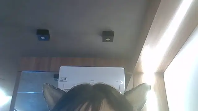Snapshot of Skinny-Kitten chatting on 06/19/26, 12:22 Skinny-Kitten online show from 06/19/26, 12:22