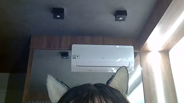 Skinny-Kitten online show from 05/18/26, 04:07