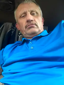 Snapshot of prekumstud chatting on 10/26/25, 04:18 prekumstud online show from 10/26/25, 04:18