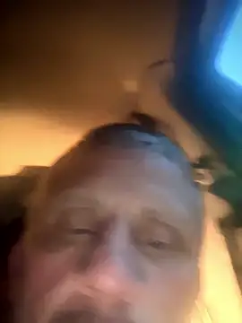 Snapshot of prekumstud chatting on 11/04/25, 12:58 prekumstud online show from 11/04/25, 12:58