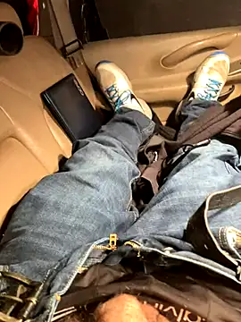 Snapshot of prekumstud chatting on 09/16/25, 02:51 prekumstud online show from 09/16/25, 02:51