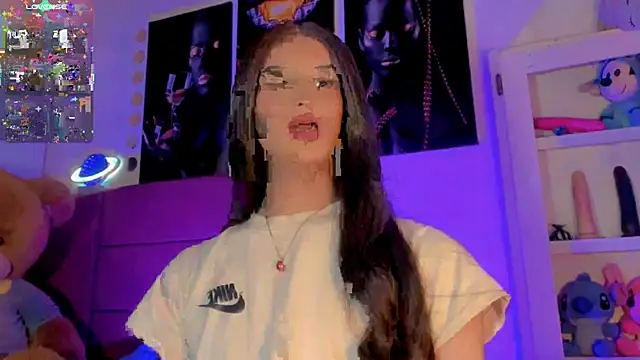 Snapshot of alexia_corleoni chatting on 11/22/25, 02:54 alexia corleoni online show from 11/22/25, 02:54