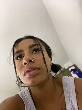 Snapshot of ATENEA_SEXXXY chatting on 03/12/25, 03:46 ATENEA SEXXXY online show from 03/12/25, 03:46