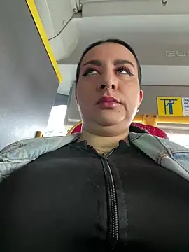 Abril Luv online show from 02/12/26, 12:16