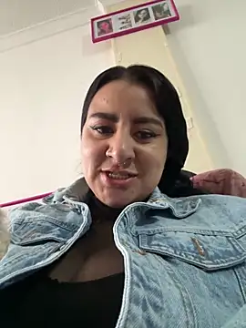 Abril Luv online show from 03/07/26, 11:49