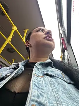 Abril Luv online show from 03/27/26, 12:06