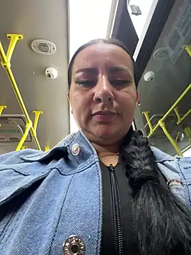 Abril Luv online show from 03/06/26, 12:27