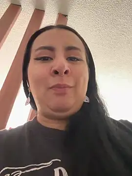 Abril Luv online show from 11/07/25, 01:48