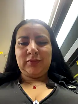 Abril Luv online show from 10/09/25, 01:17