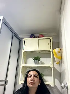 Abril Luv online show from 12/01/25, 01:06