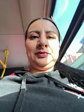 Abril Luv online show from 02/26/26, 12:05