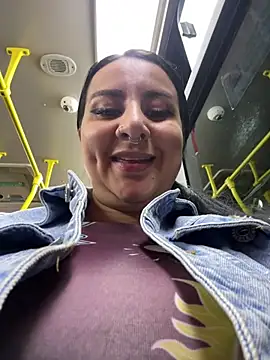 Abril Luv online show from 07/08/26, 01:30