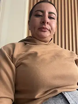 Abril Luv online show from 03/26/26, 01:31