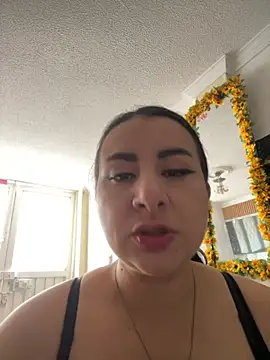Abril Luv online show from 10/16/25, 12:46