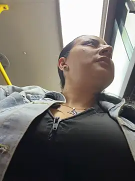 Abril Luv online show from 02/13/26, 12:21