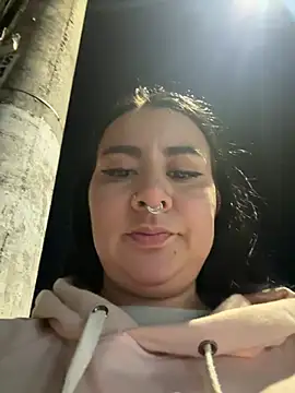 Abril Luv online show from 07/04/26, 01:23