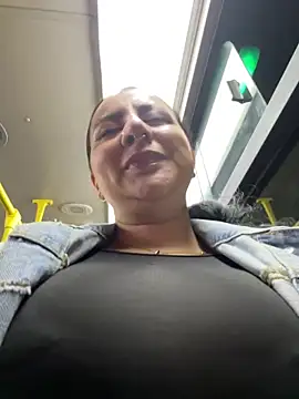 Abril Luv online show from 03/12/26, 12:38