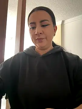 Abril Luv online show from 11/27/25, 12:49