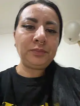 Abril Luv online show from 03/19/26, 01:16