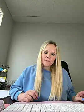 Sexual Lovable Doll online show from 02/27/26, 08:41