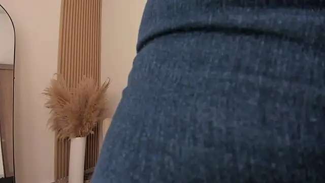 wandathompson  online show from 09/11/25, 11:10