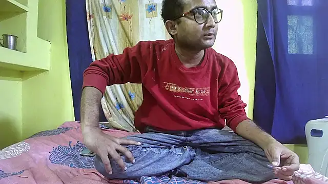 Snapshot of Cute_boy2000 chatting on 01/16/25, 05:00 Cute boy2000 online show from 01/16/25, 05:00