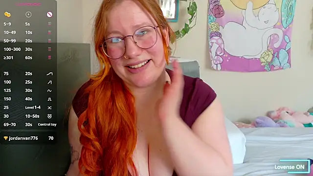 FluffyRainbowKity online show from 04/12/26, 12:41