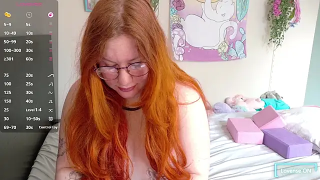 FluffyRainbowKity online show from 04/03/26, 08:32