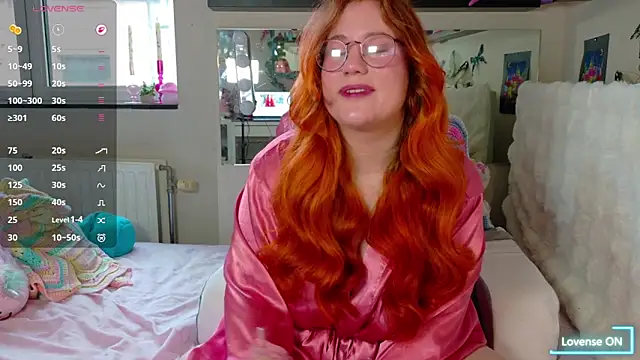 Snapshot of FluffyRainbowKity chatting on 05/15/26, 08:34 FluffyRainbowKity online show from 05/15/26, 08:34
