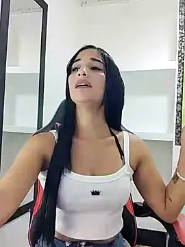 Snapshot of _nathaly_sweet chatting on 02/27/25, 08:20 nathaly sweet online show from 02/27/25, 08:20