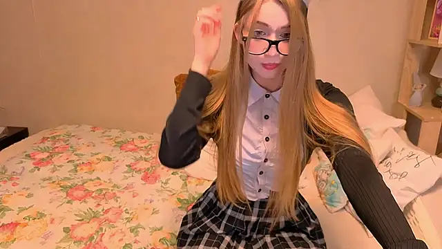 ShyBerryNelly online show from 05/02/26, 05:29