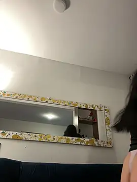 Snapshot of andra_rose chatting on 03/11/25, 11:26 andra rose online show from 03/11/25, 11:26